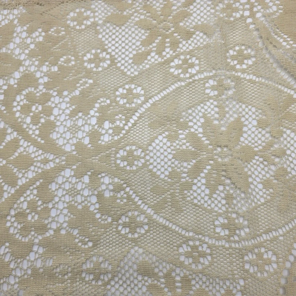 Vintage Cream Lace Tablecloth Floral Medallion Cottagecore Victorian 105x75